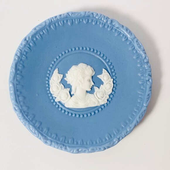 Wedgwood 1981 and 1986 royal weddings collectors plates Charles & Diana and Andr - Picture 4 of 5